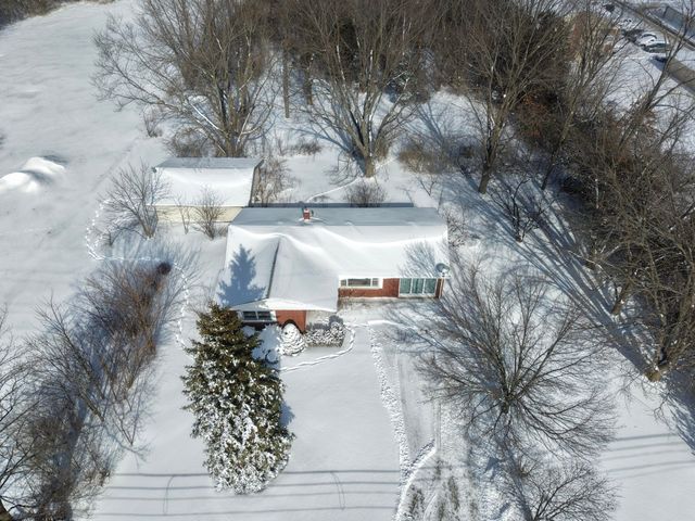 8343 W Pahs Road, Michigan City, IN 46360