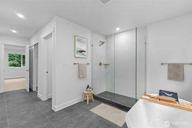 1127 48th Court SE, Auburn, WA 98092