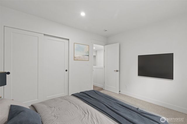 1127 48th Court SE, Auburn, WA 98092