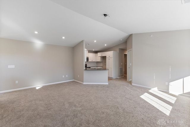 413 Bethpage Way 7-300, Lebanon, OH 45036