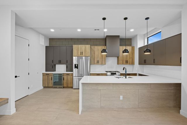 377 E Windsor Avenue 5, Phoenix, AZ 85004