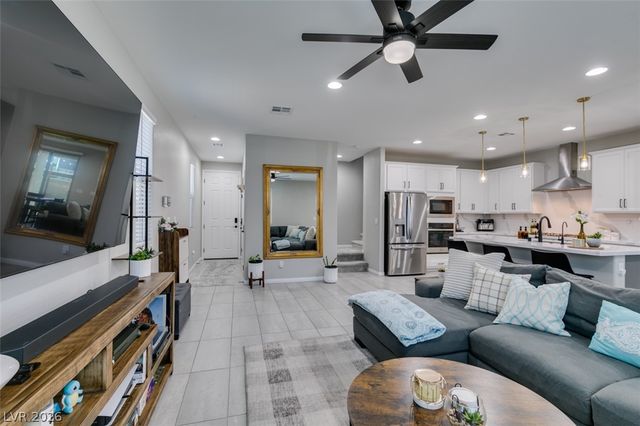 1909 Rini Ridge Avenue, North Las Vegas, NV 89031