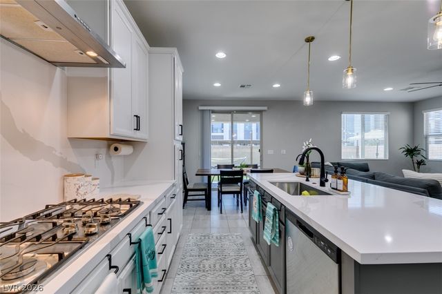 1909 Rini Ridge Avenue, North Las Vegas, NV 89031