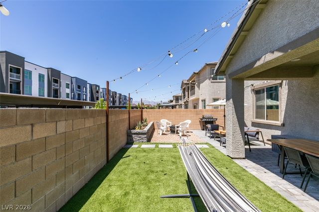 1909 Rini Ridge Avenue, North Las Vegas, NV 89031