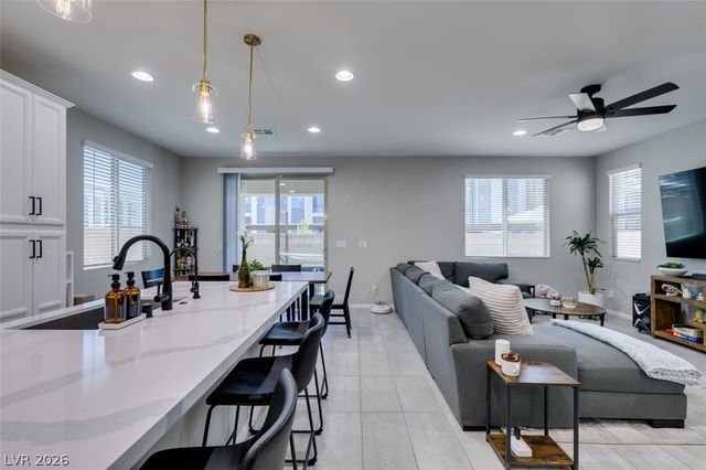 1909 Rini Ridge Avenue, North Las Vegas, NV 89031