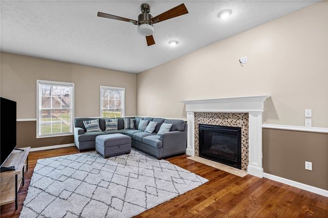 556 Melwood Drive, Greece, NY 14626