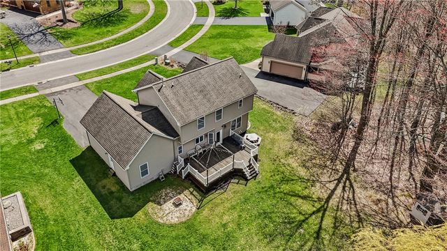 556 Melwood Drive, Greece, NY 14626