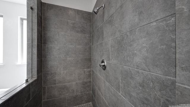 24110 Sidehill Lie, San Antonio, TX 78261