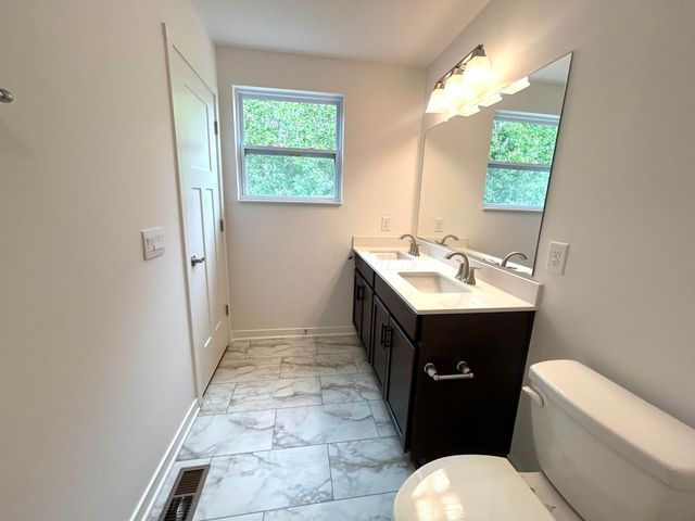5978 Abernathy Lane, Columbus, OH 43232