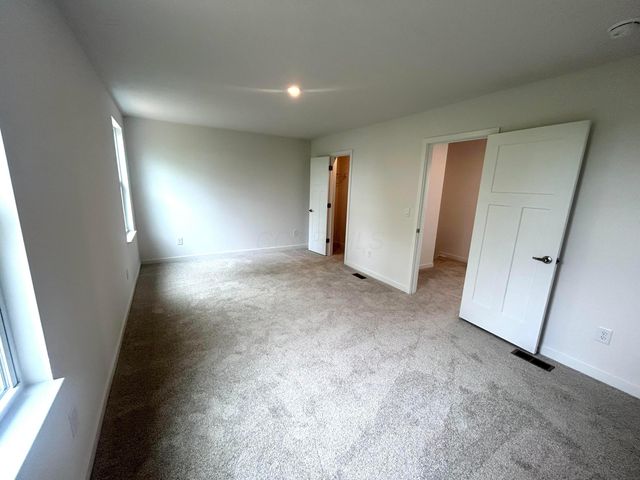 5978 Abernathy Lane, Columbus, OH 43232
