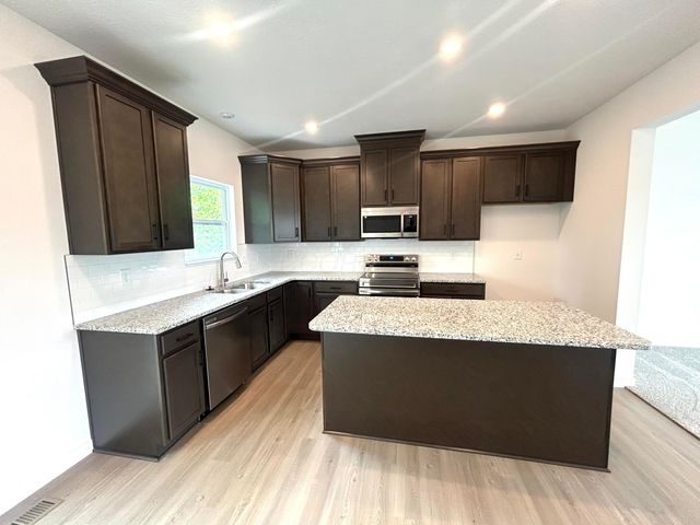 5978 Abernathy Lane, Columbus, OH 43232