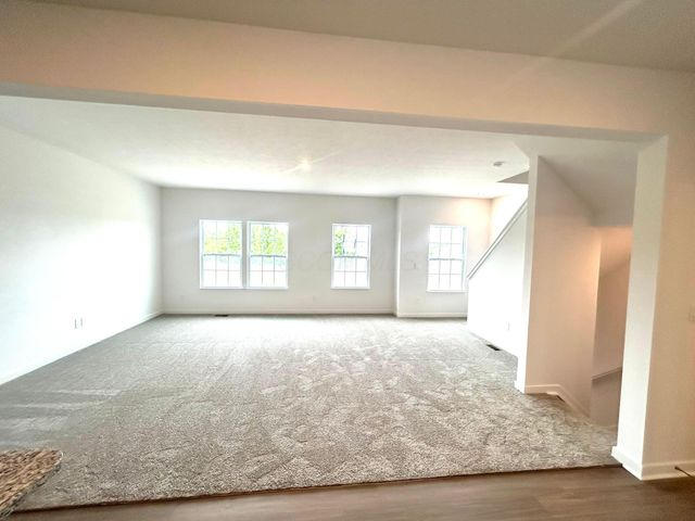5978 Abernathy Lane, Columbus, OH 43232