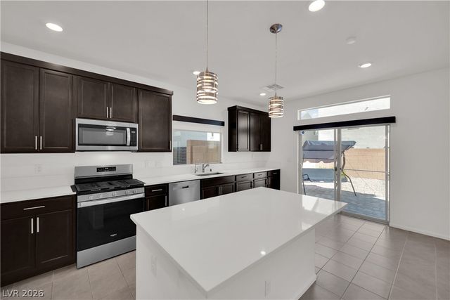 5840 Becklow Gardens Avenue, Las Vegas, NV 89141