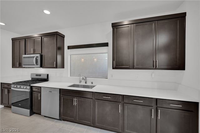 5840 Becklow Gardens Avenue, Las Vegas, NV 89141