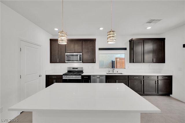 5840 Becklow Gardens Avenue, Las Vegas, NV 89141