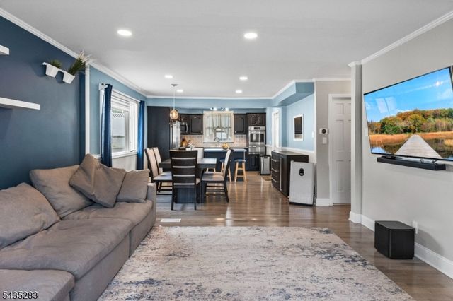 12 Calvin Ave, Lodi Boro, NJ 07644
