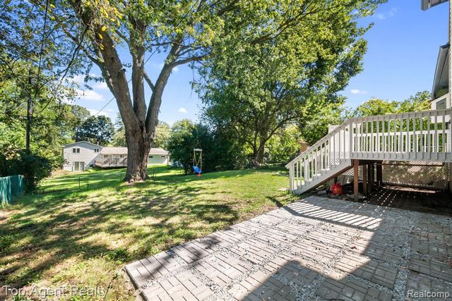 675 Woodingham Avenue, Waterford, MI 48328