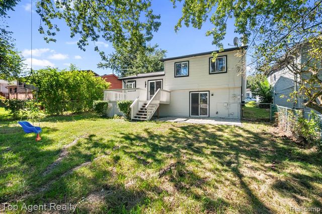 675 Woodingham Avenue, Waterford, MI 48328
