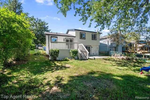 675 Woodingham Avenue, Waterford, MI 48328