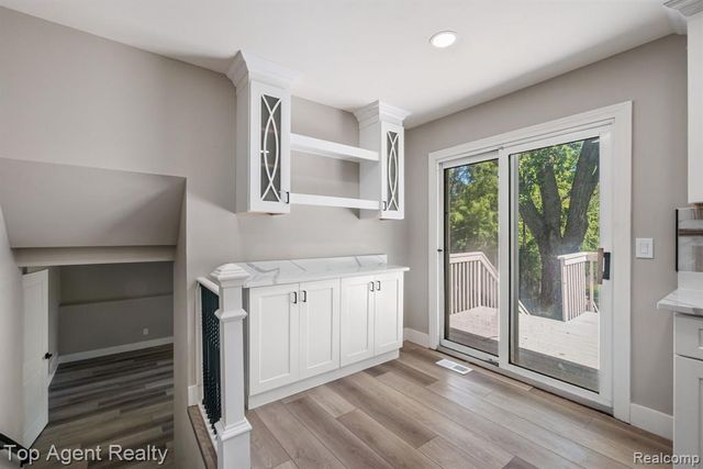 675 Woodingham Avenue, Waterford, MI 48328