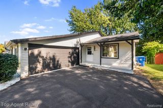 675 Woodingham Avenue, Waterford, MI 48328