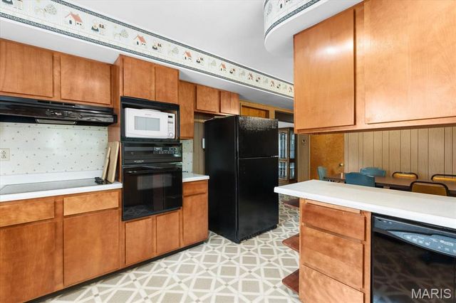 8345 State Route 143, Edwardsville, IL 62025