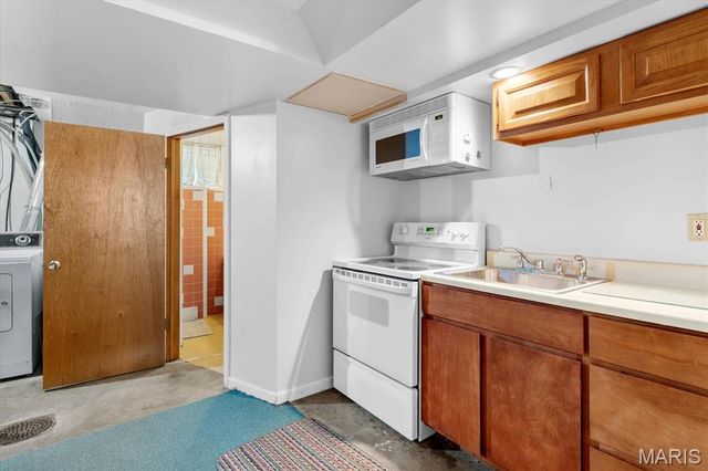 8345 State Route 143, Edwardsville, IL 62025