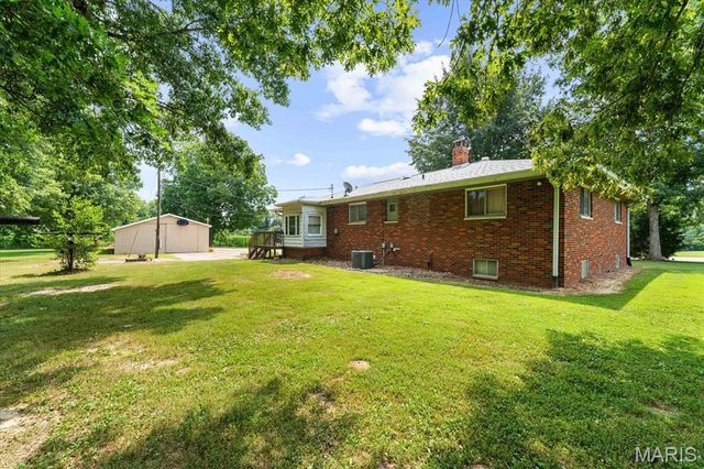 8345 State Route 143, Edwardsville, IL 62025
