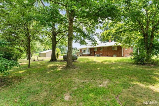 8345 State Route 143, Edwardsville, IL 62025