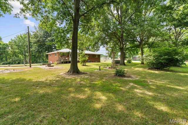 8345 State Route 143, Edwardsville, IL 62025