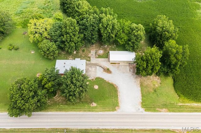 8345 State Route 143, Edwardsville, IL 62025
