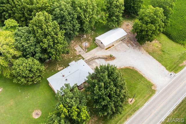 8345 State Route 143, Edwardsville, IL 62025