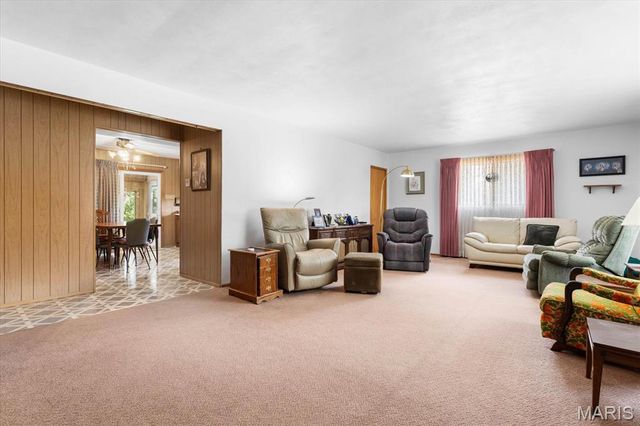 8345 State Route 143, Edwardsville, IL 62025