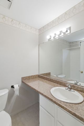 301 Laurel Hill Dr, Old Hickory, TN 37138