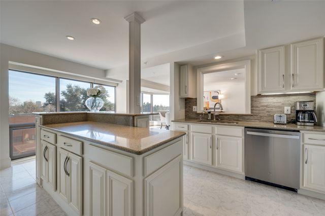 4242 Lomo Alto Drive N50, Highland Park, TX 75219