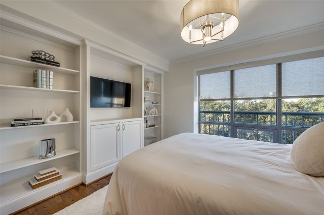 4242 Lomo Alto Drive N50, Highland Park, TX 75219