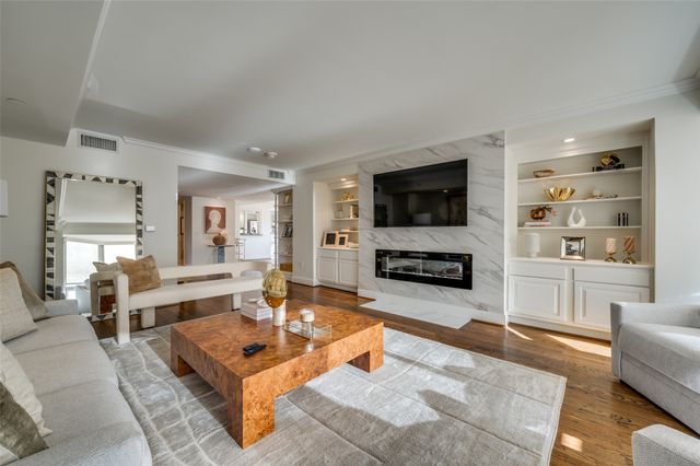 4242 Lomo Alto Drive N50, Highland Park, TX 75219