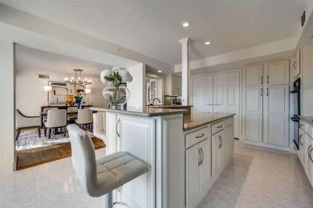 4242 Lomo Alto Drive N50, Highland Park, TX 75219