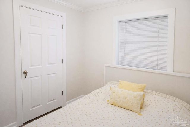 9433 Gulf Beach Hwy, Pensacola, FL 32507