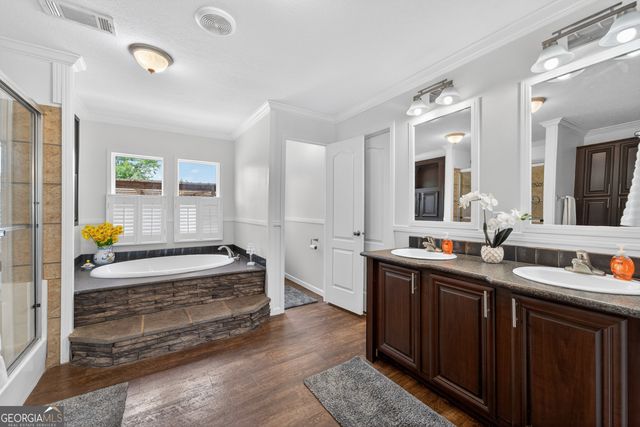 1953 Raybon Road W, Hoboken, GA 31542