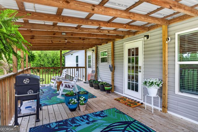 1953 Raybon Road W, Hoboken, GA 31542