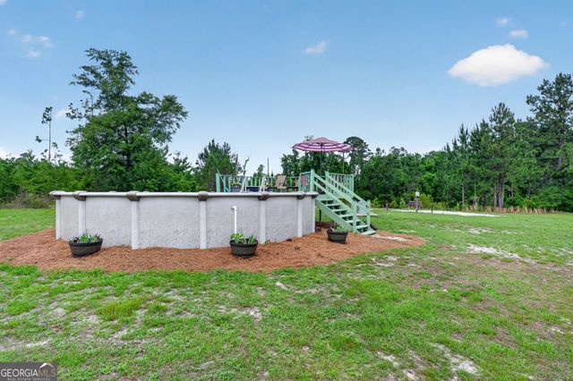 1953 Raybon Road W, Hoboken, GA 31542
