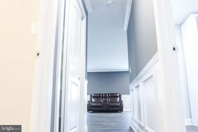 18 HOLTON LN, Willingboro, NJ 08046