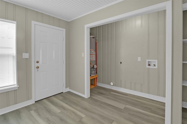 115 E James Street, Baytown, TX 77520