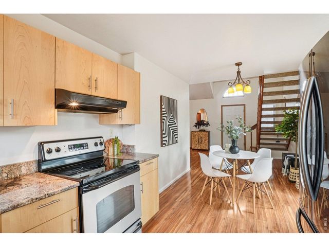 6321 Oak Ct, Arvada, CO 80004