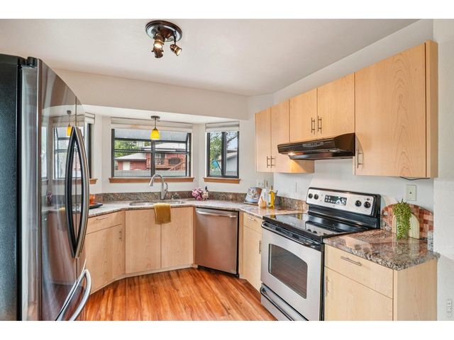 6321 Oak Ct, Arvada, CO 80004