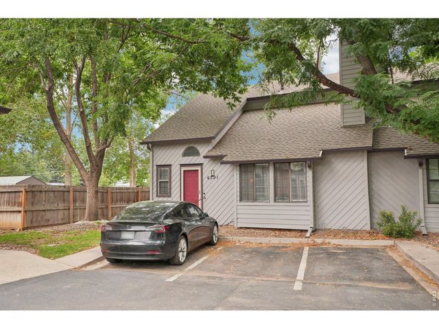 6321 Oak Ct, Arvada, CO 80004