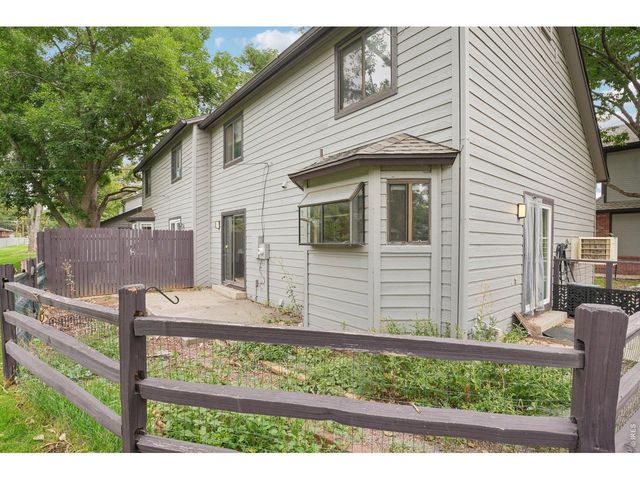 6321 Oak Ct, Arvada, CO 80004
