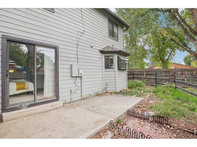 6321 Oak Ct, Arvada, CO 80004