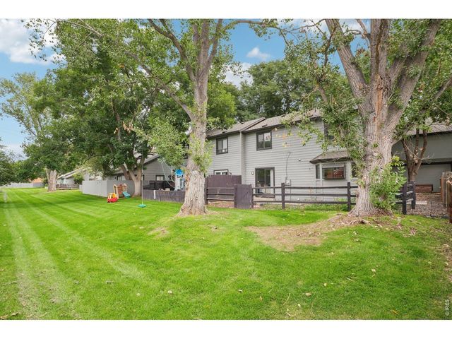 6321 Oak Ct, Arvada, CO 80004